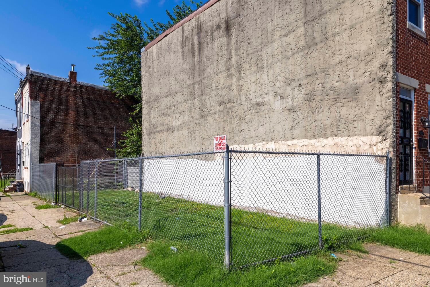 2000 W Westmoreland St