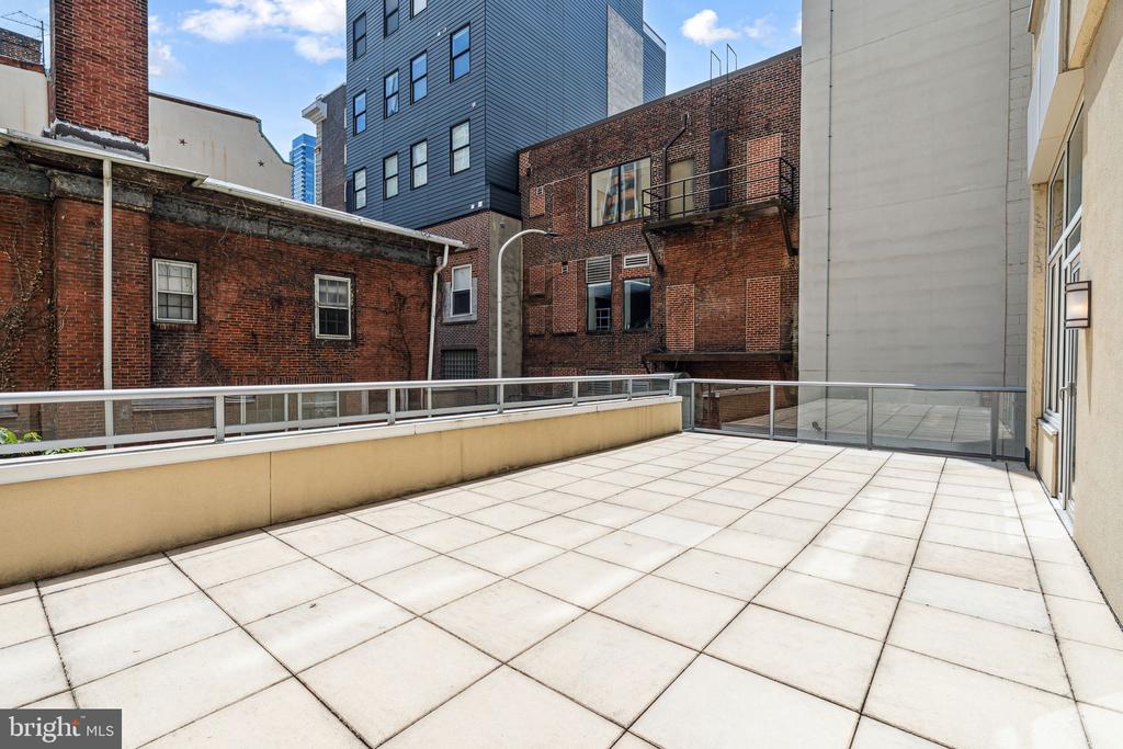 23 S 23RD STREET 2L