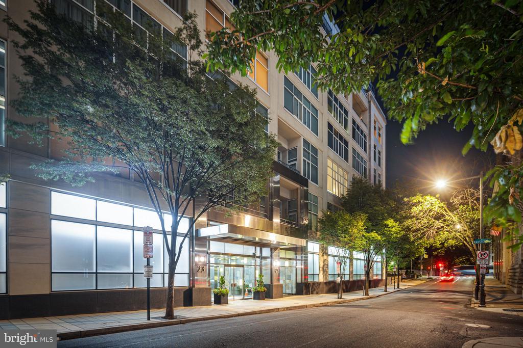 23 S 23RD STREET 2L