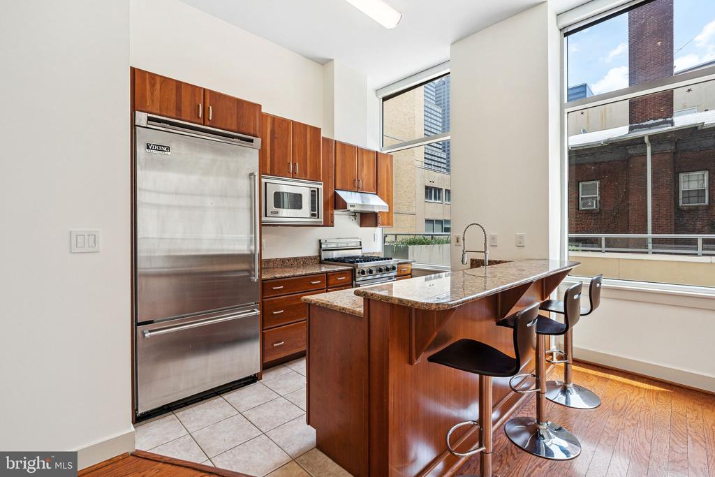 23 S 23RD STREET 2L