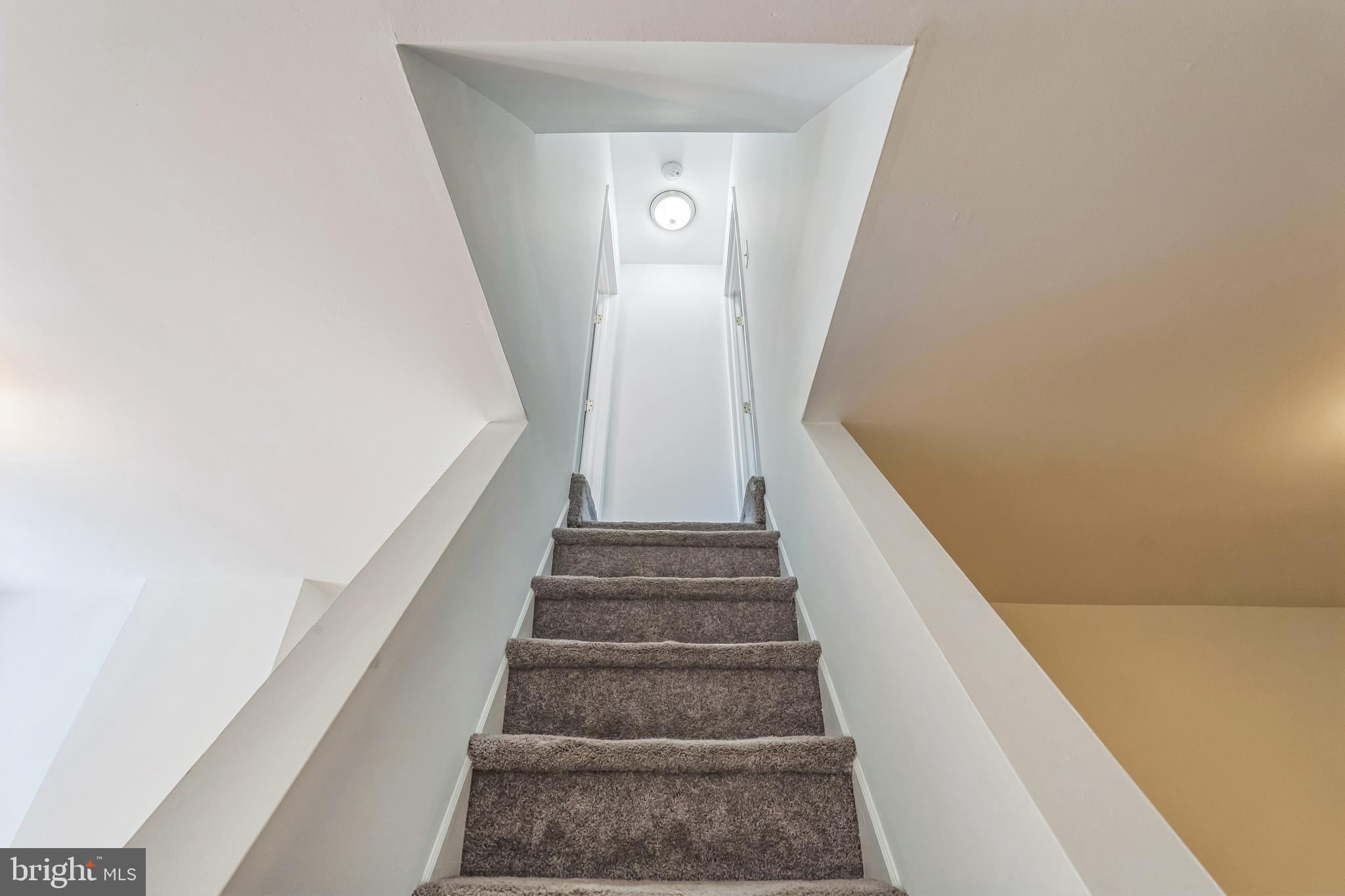 2519 E GORDON STREET