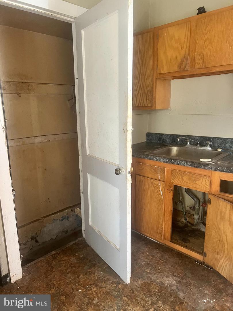 508 W King St