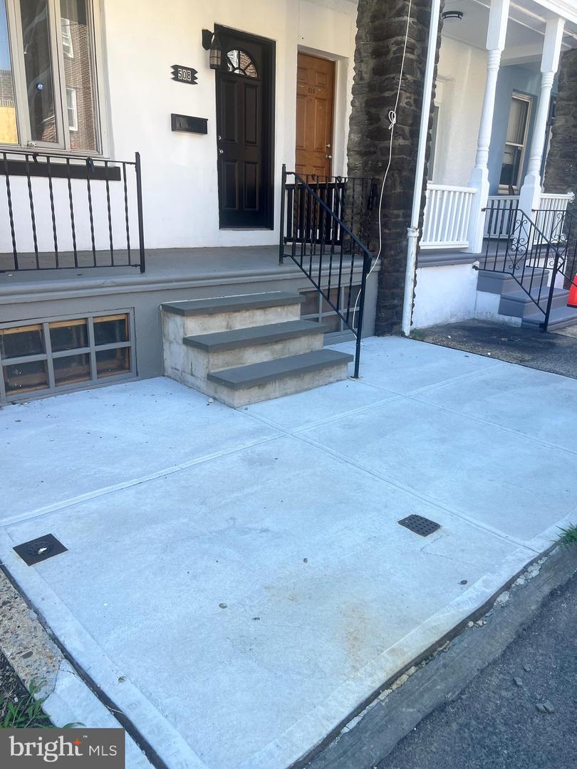 508 W King St