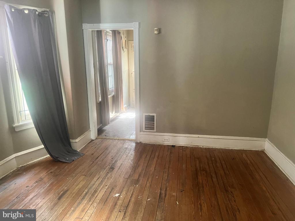 508 W King St
