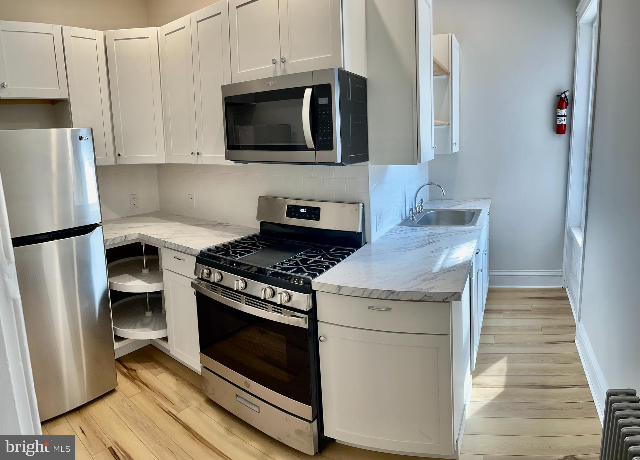 2314 E CUMBERLAND ST #2F