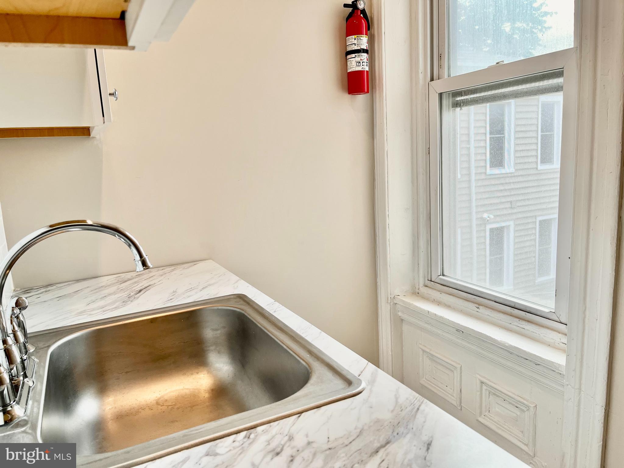 2314 E CUMBERLAND ST #2F