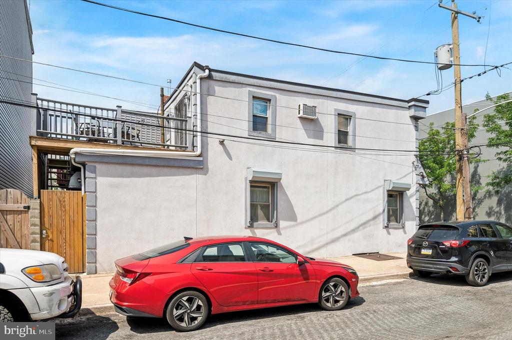 2621 Sepviva St