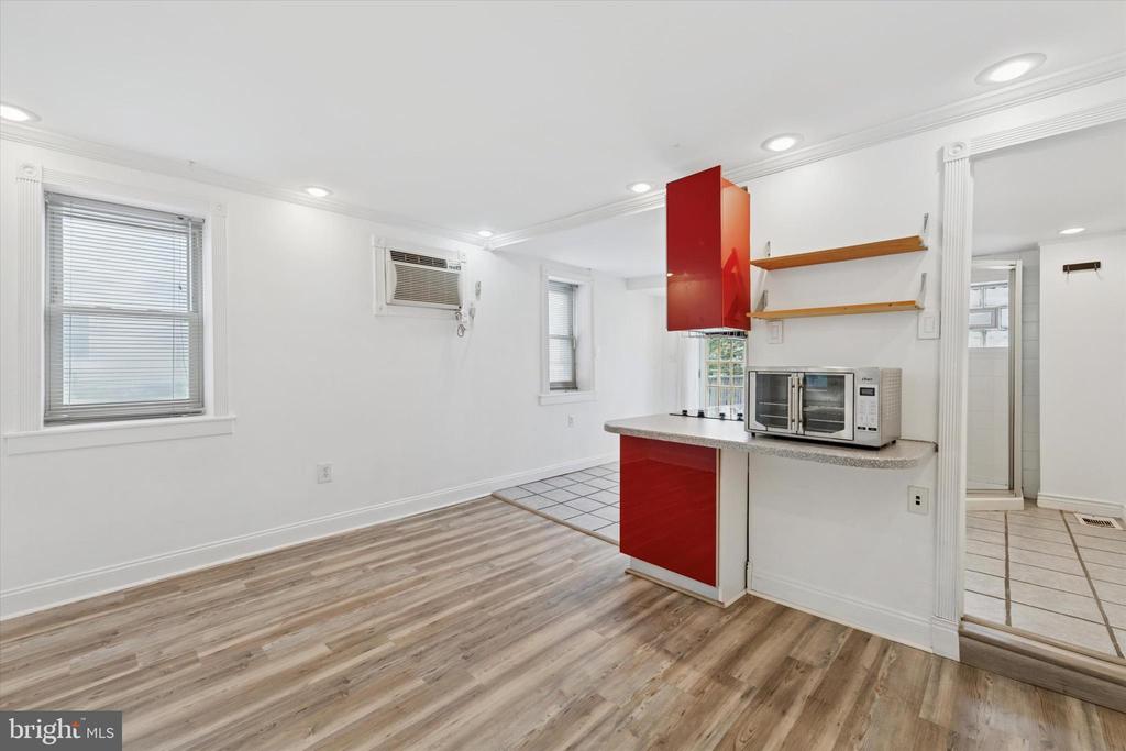 2621 Sepviva St