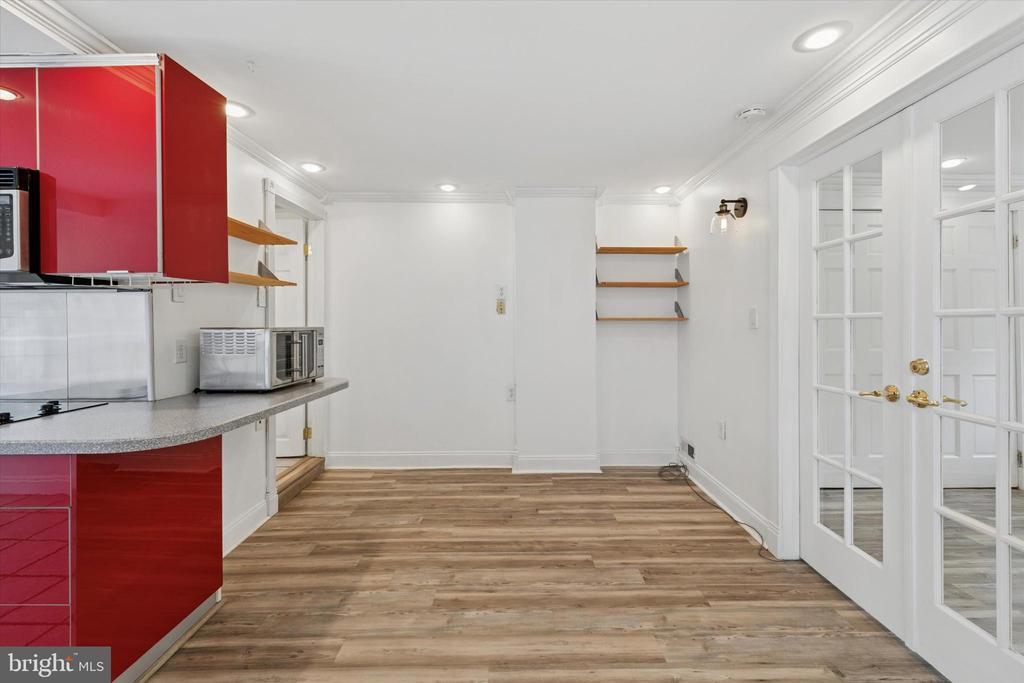 2621 Sepviva St