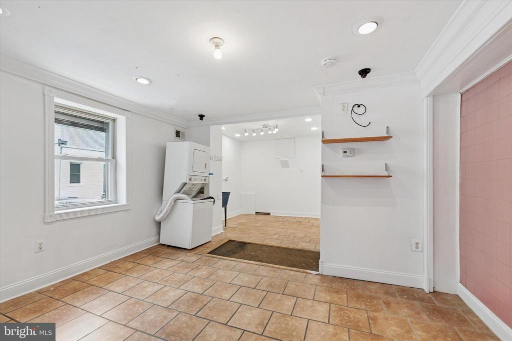2621 Sepviva St