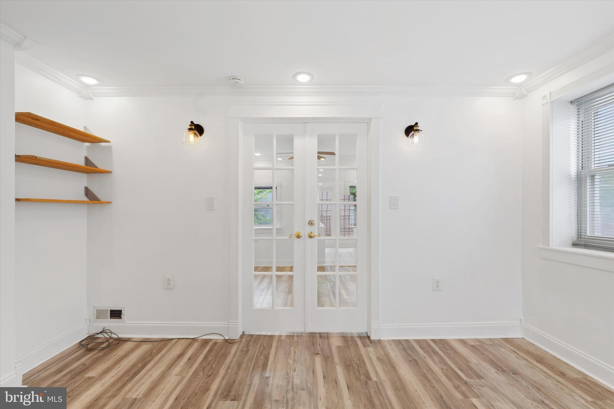 2621 Sepviva St