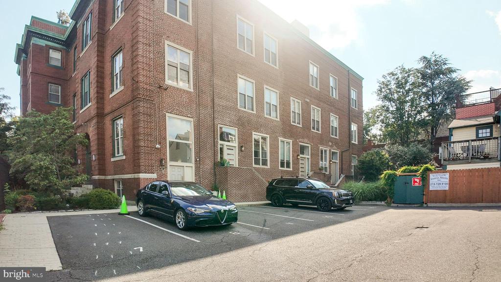 200 Christian St #32