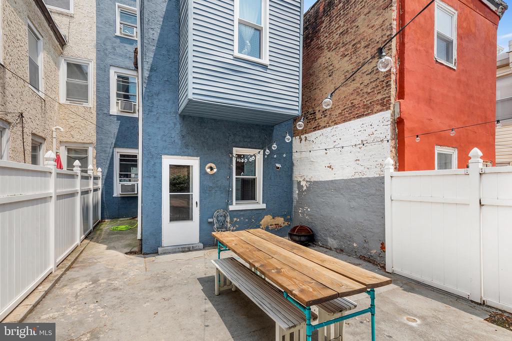 114 DIAMOND ST