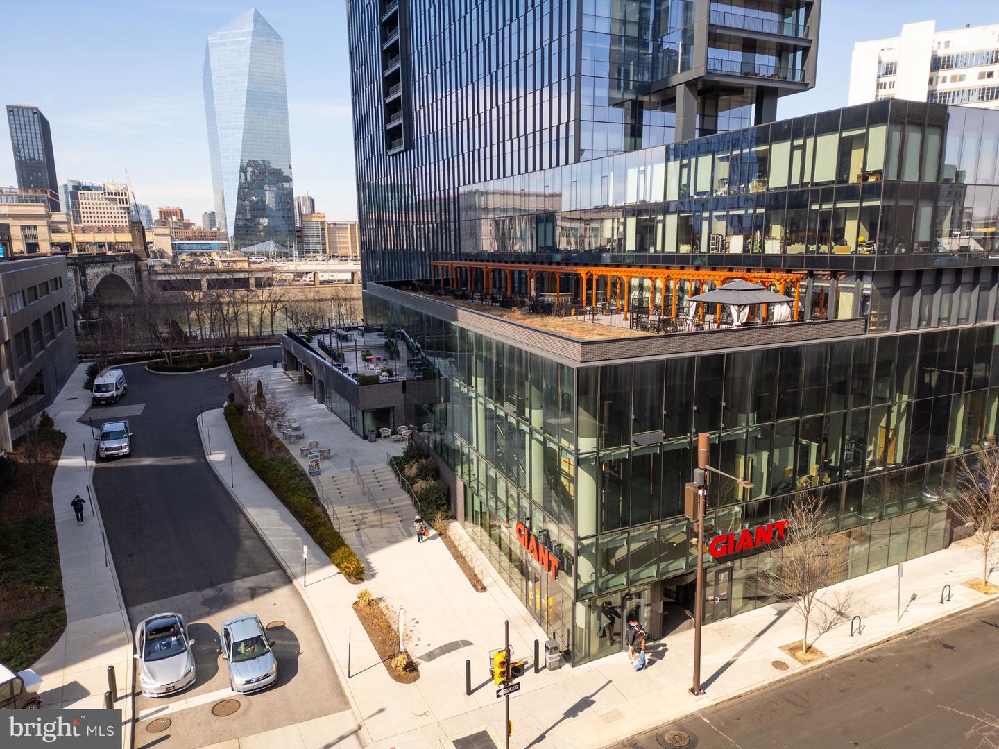 2200-28 ARCH ST #503