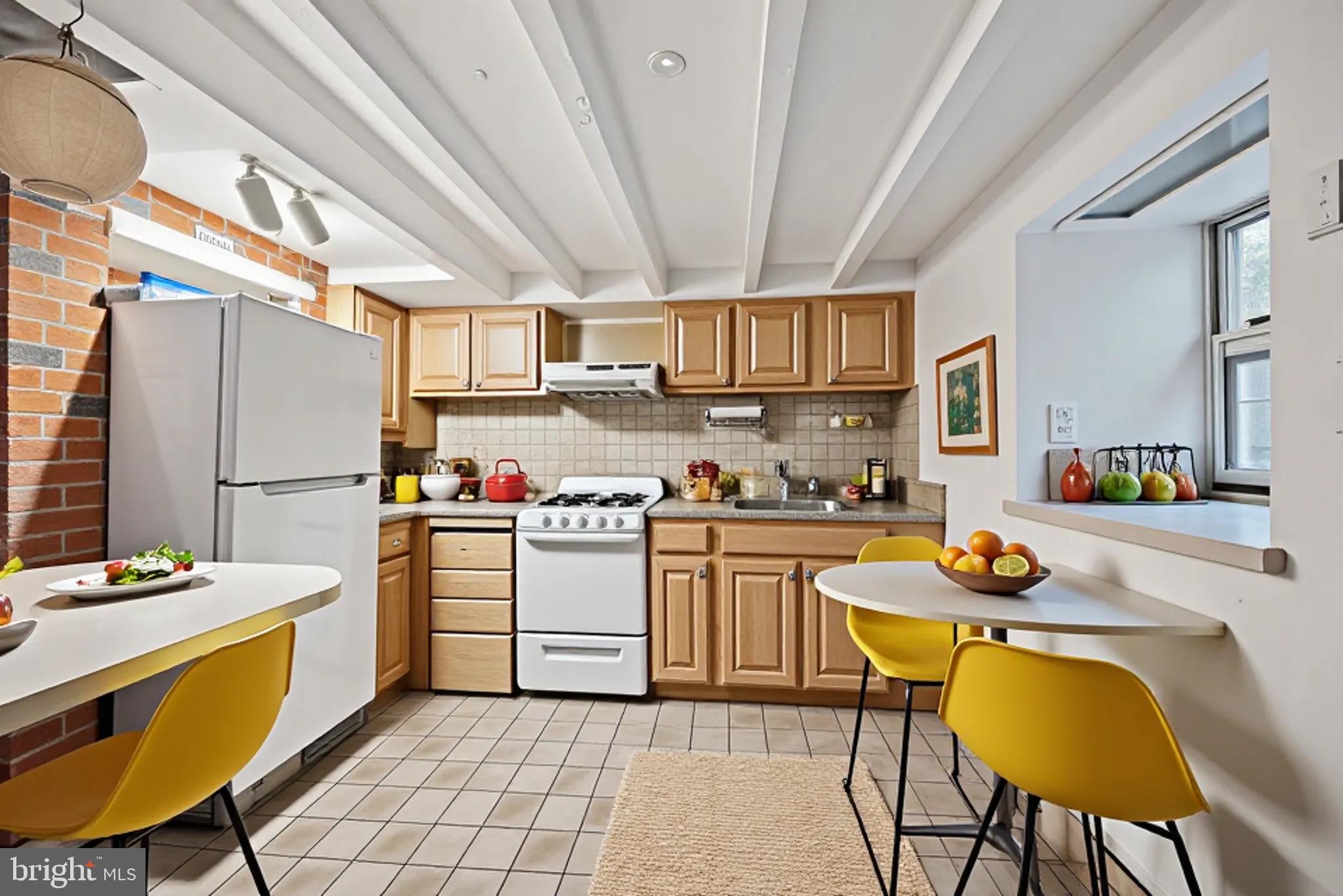 536 MONTROSE STREET B