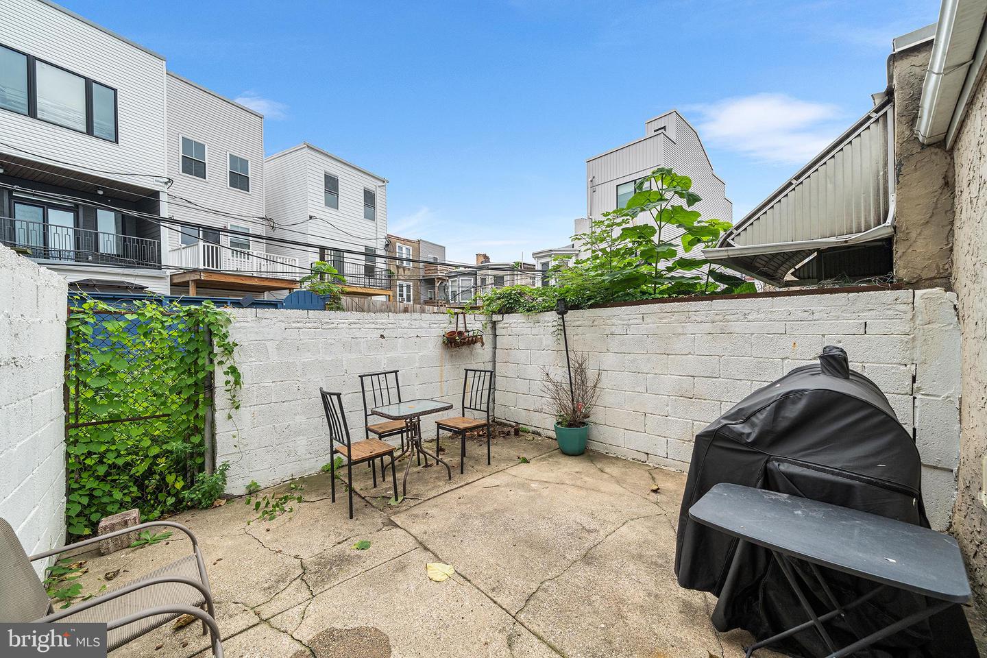 2340 W Thompson St