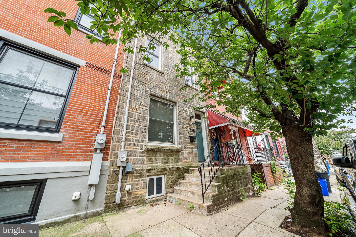 2340 W Thompson St
