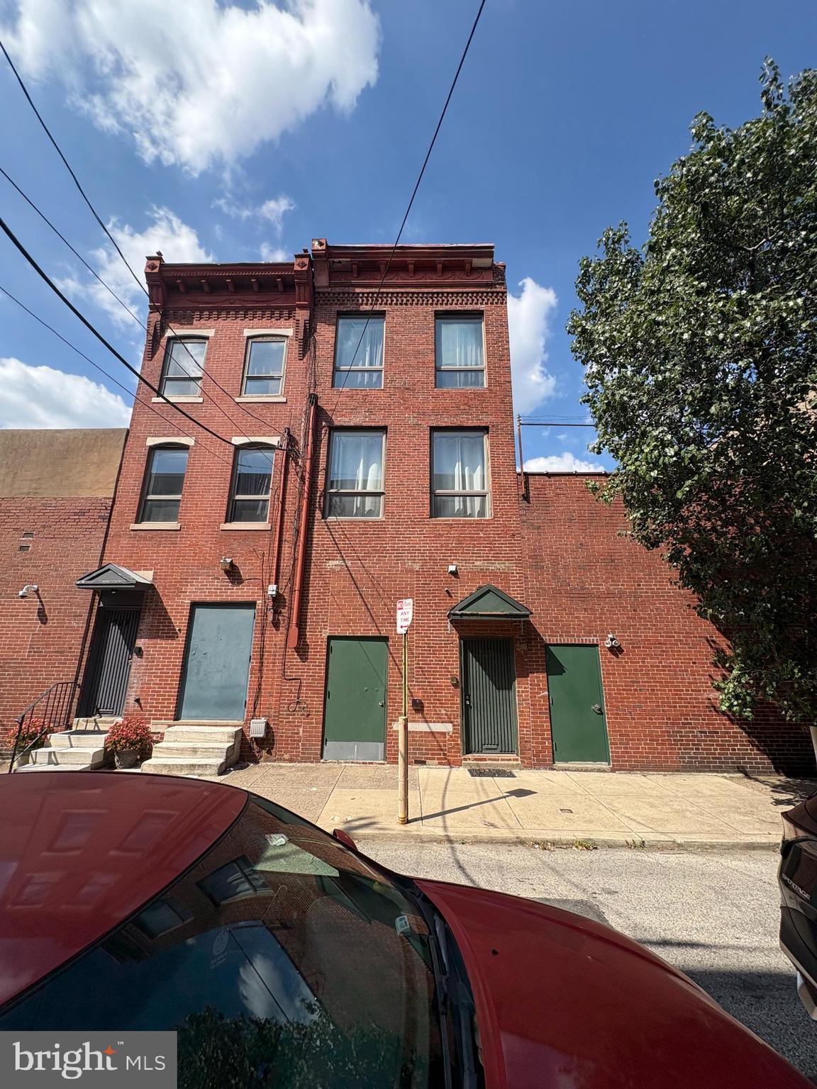 725 KATER STREET