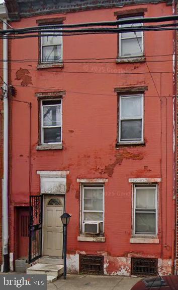 1530 N Lawrence St