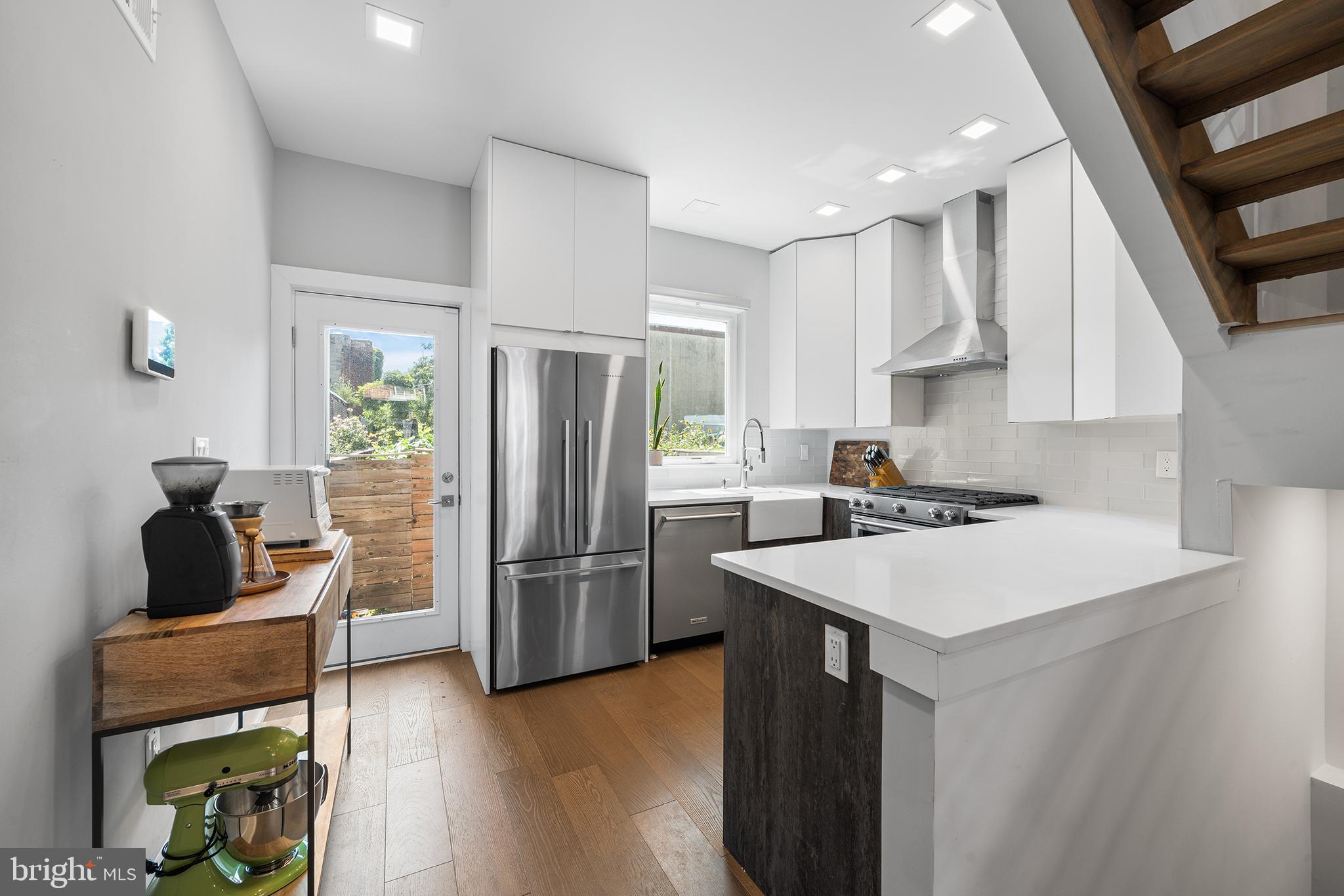 2015 Tulip St