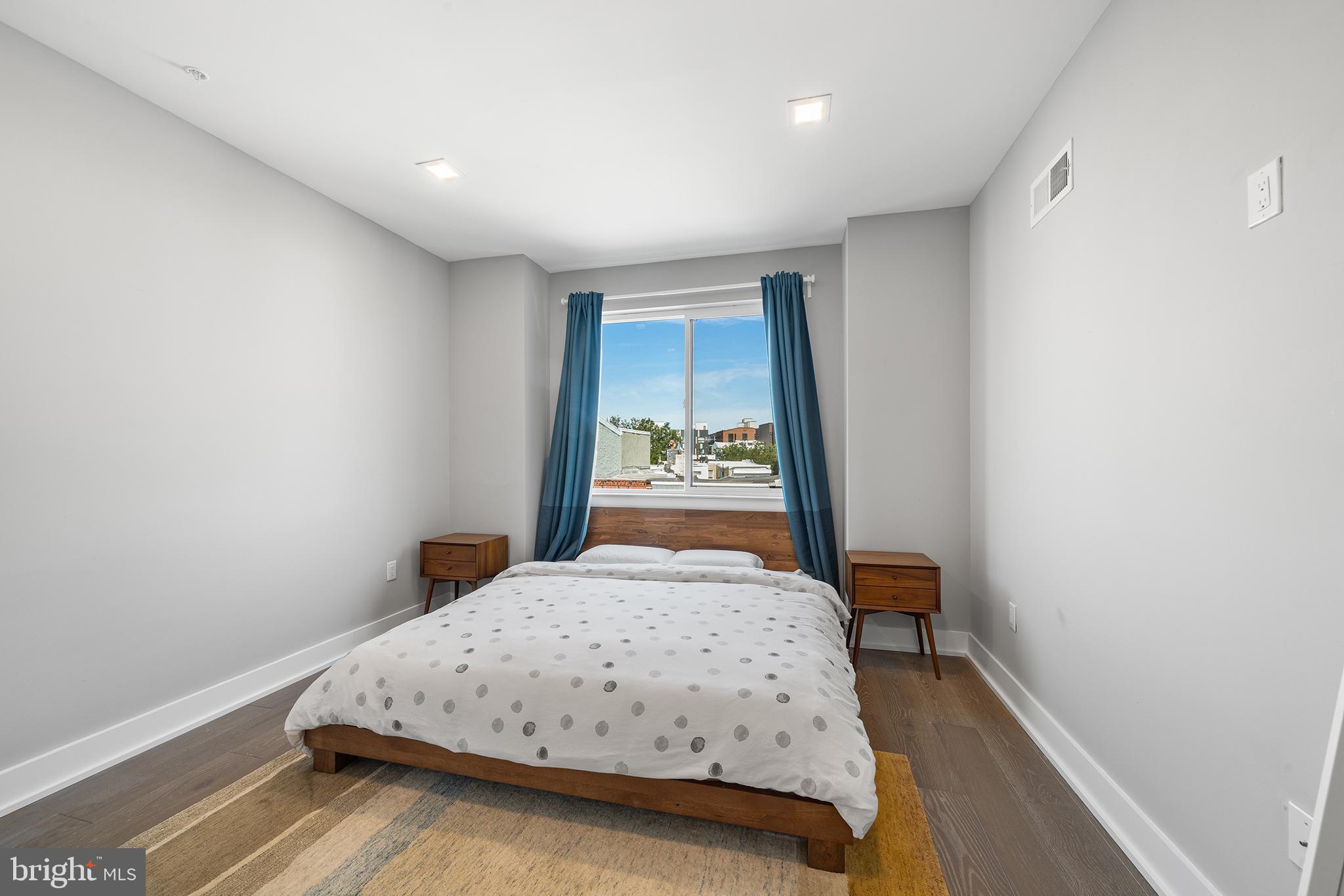 2015 Tulip St