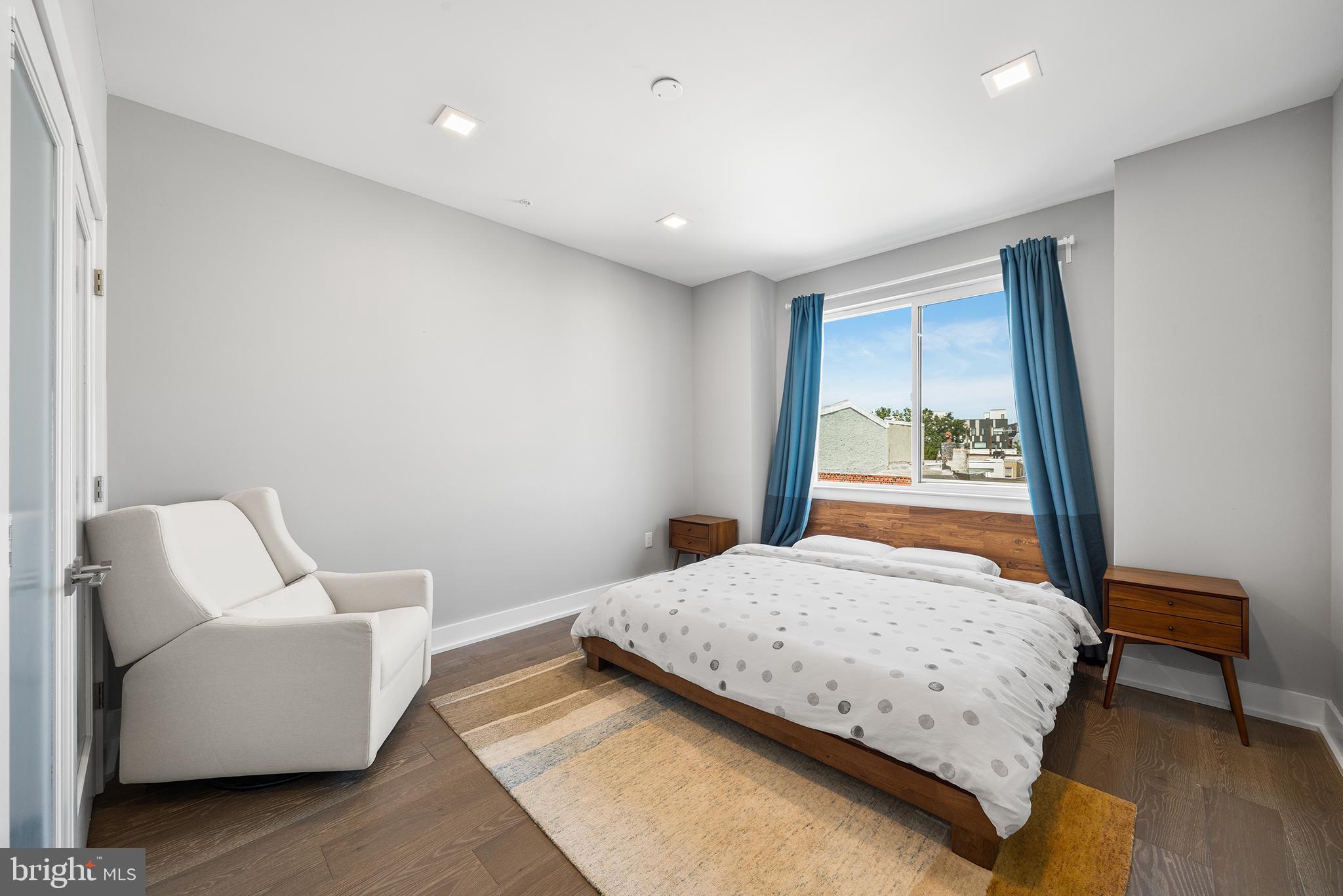 2015 Tulip St