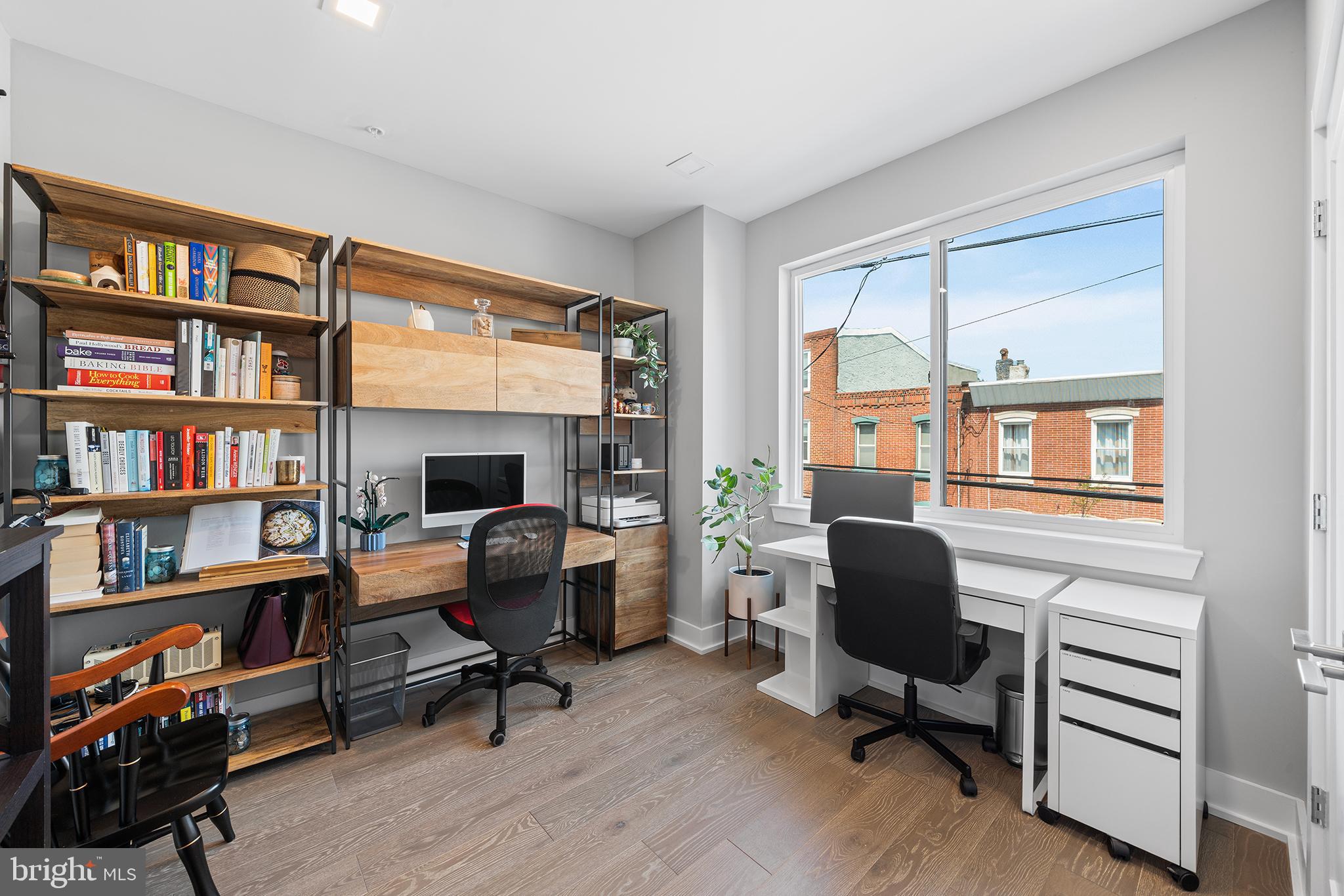 2015 Tulip St