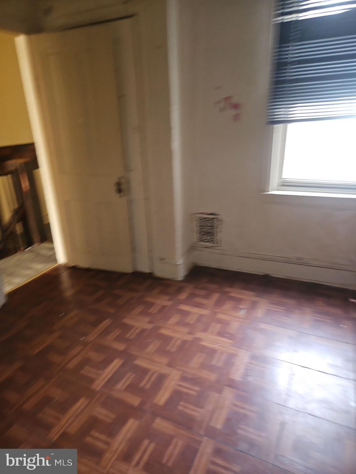 1419 W MAYFIELD STREET