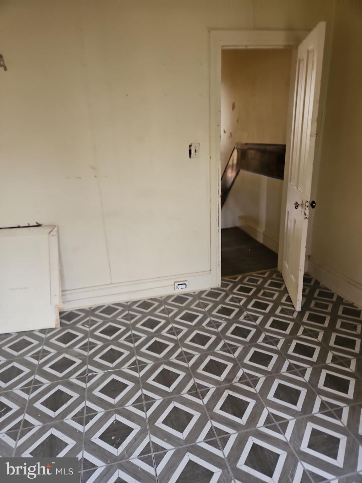 1419 W MAYFIELD STREET