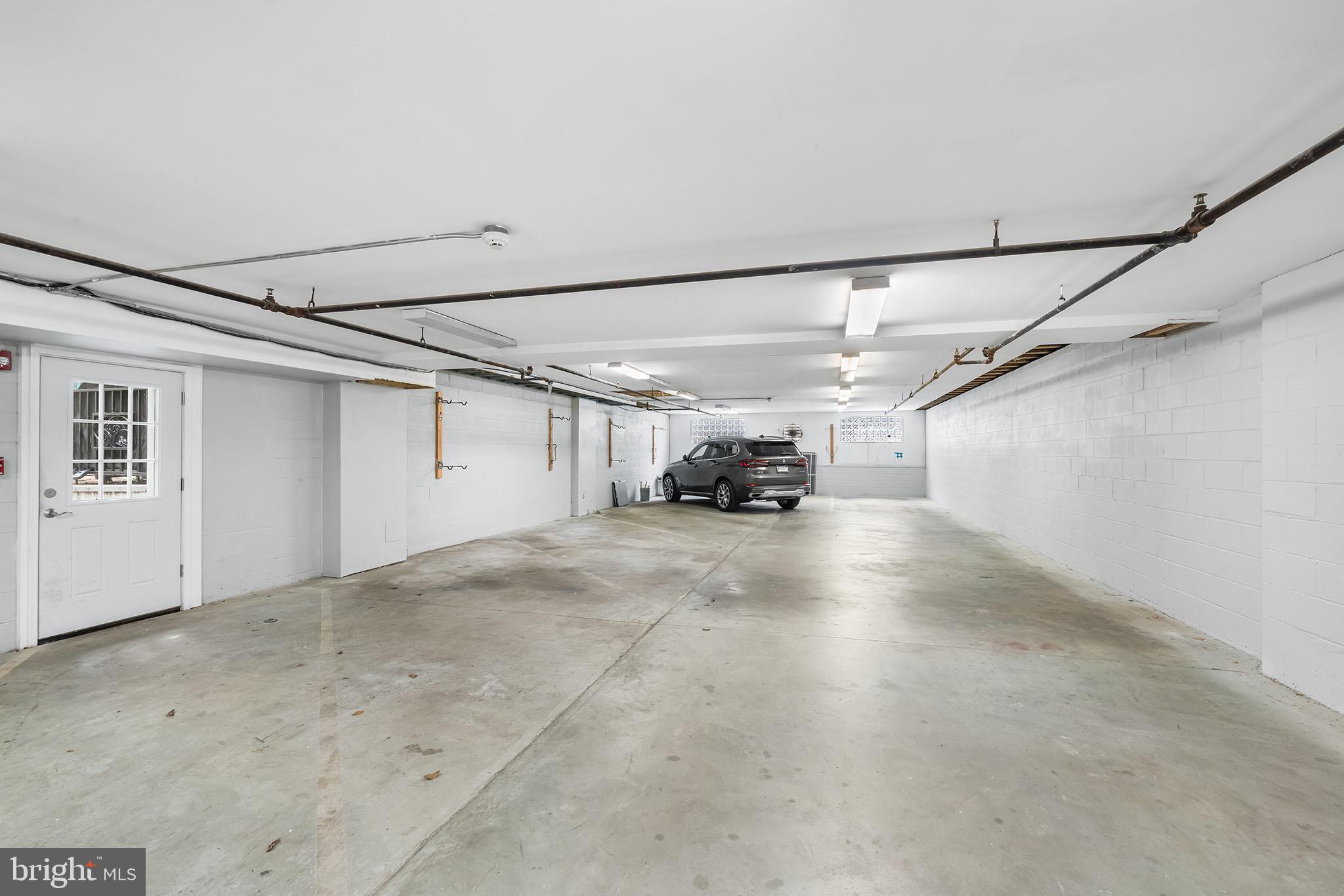 1221 SHACKAMAXON STREET 00 13