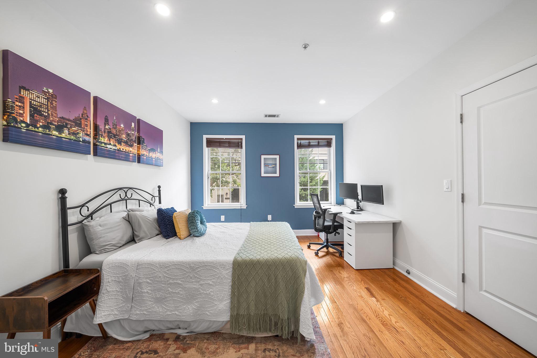 1221 SHACKAMAXON STREET 00 13