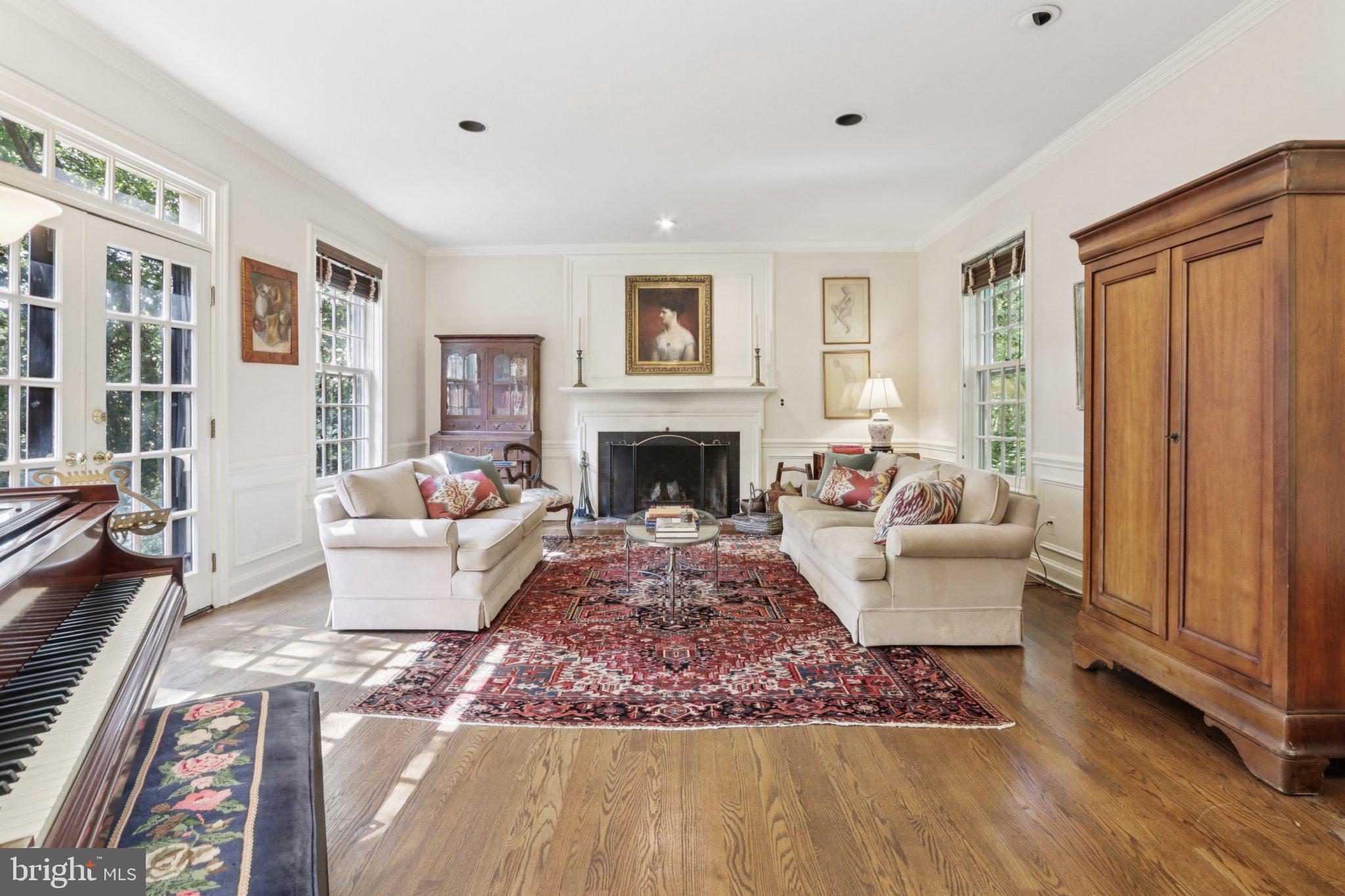534 W SPRINGFIELD AVENUE