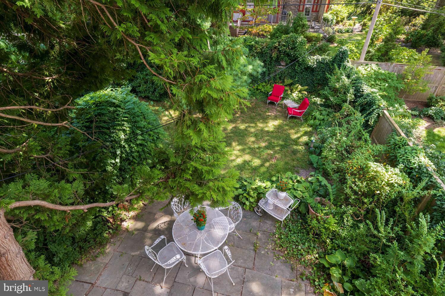 120 W SPRINGFIELD AVENUE