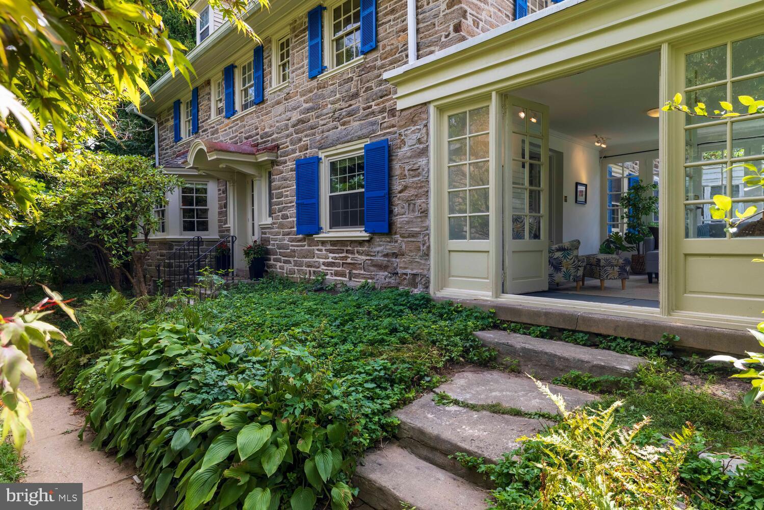 120 W SPRINGFIELD AVENUE