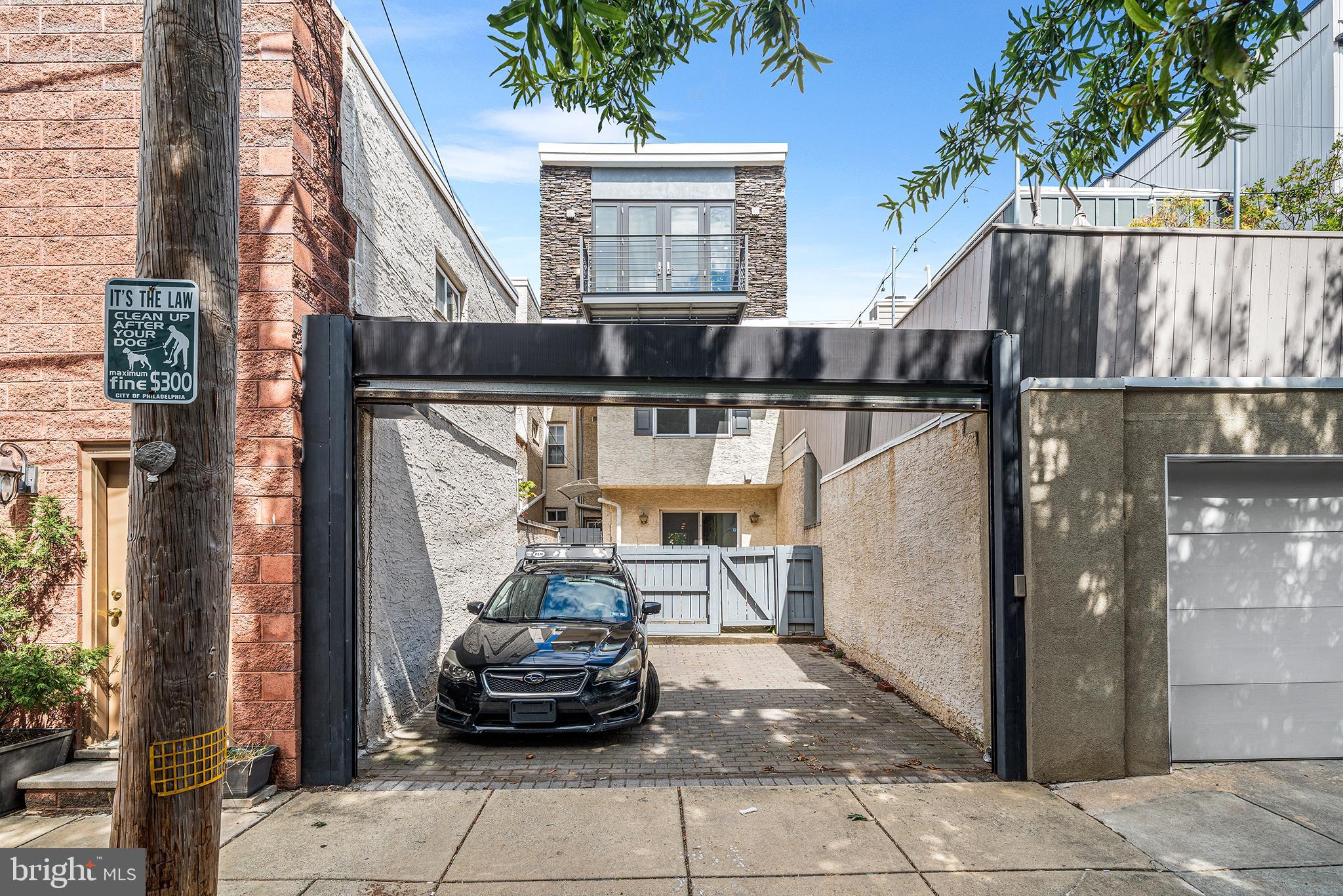 2140 CATHARINE STREET