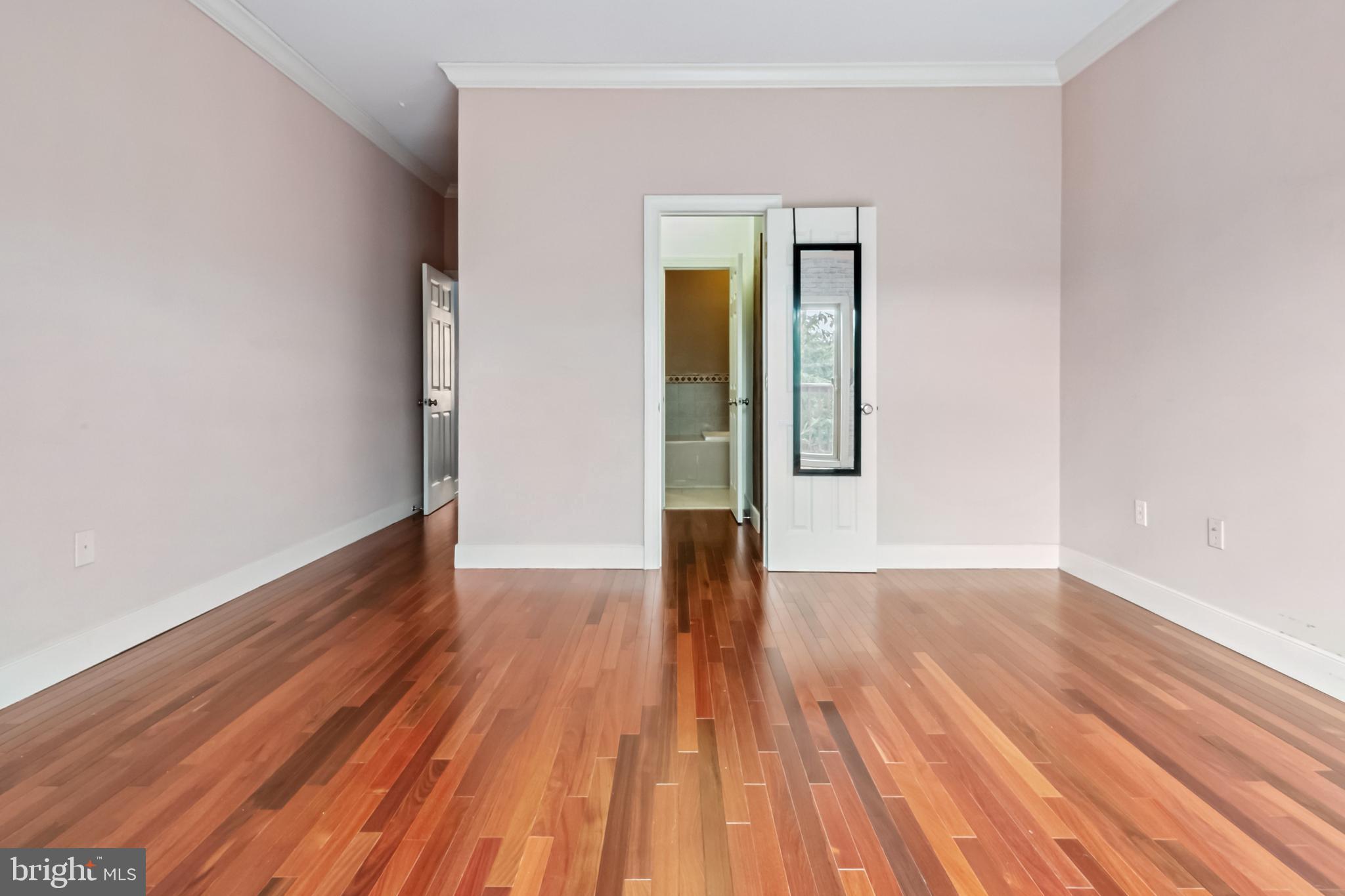 2140 PEMBERTON STREET