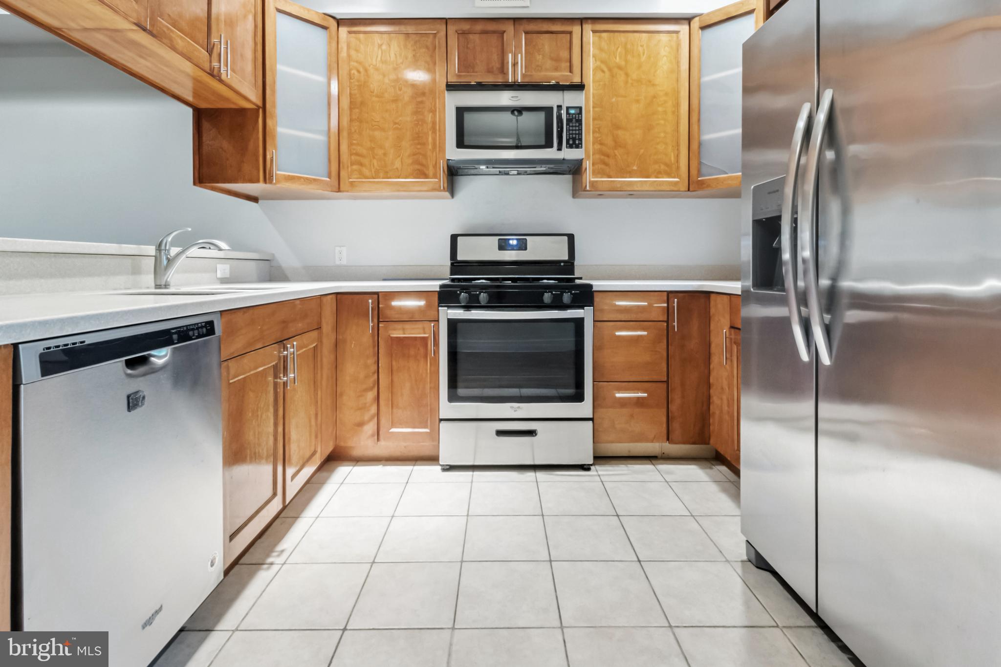 2140 PEMBERTON STREET