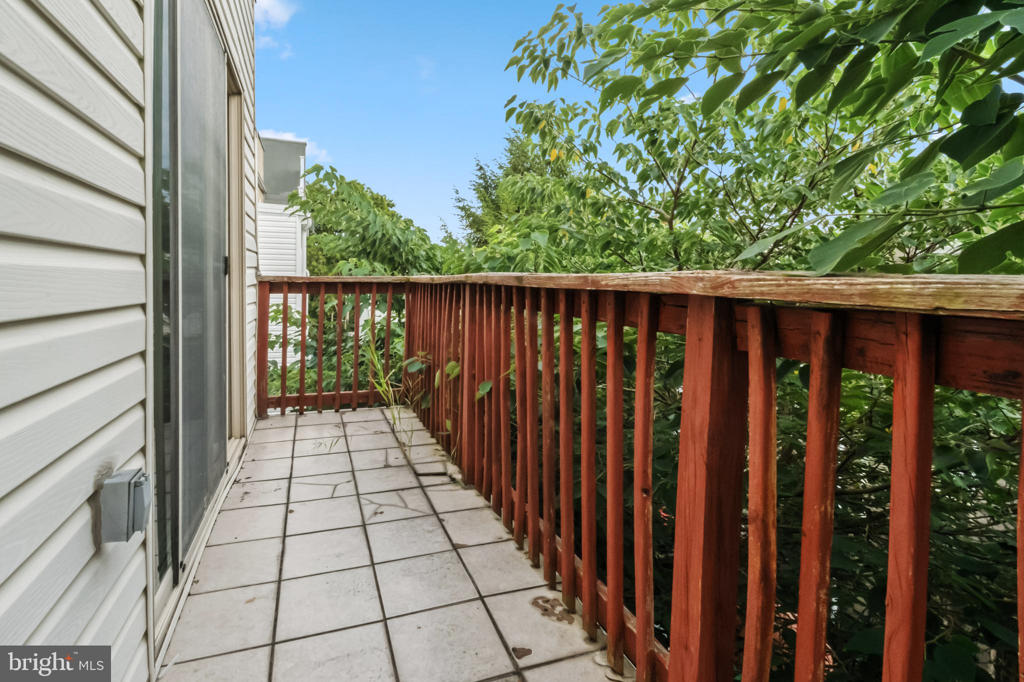 2140 PEMBERTON STREET