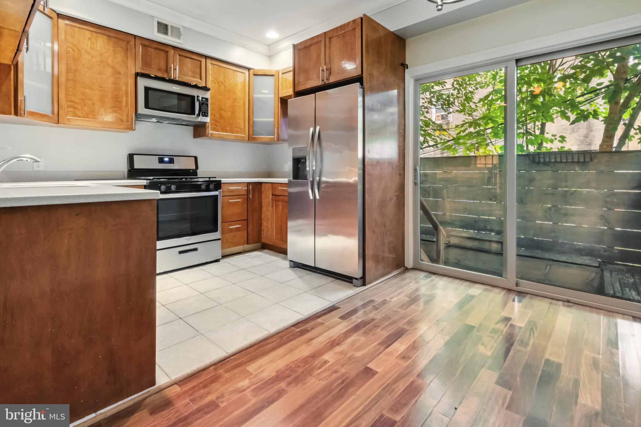 2140 PEMBERTON STREET