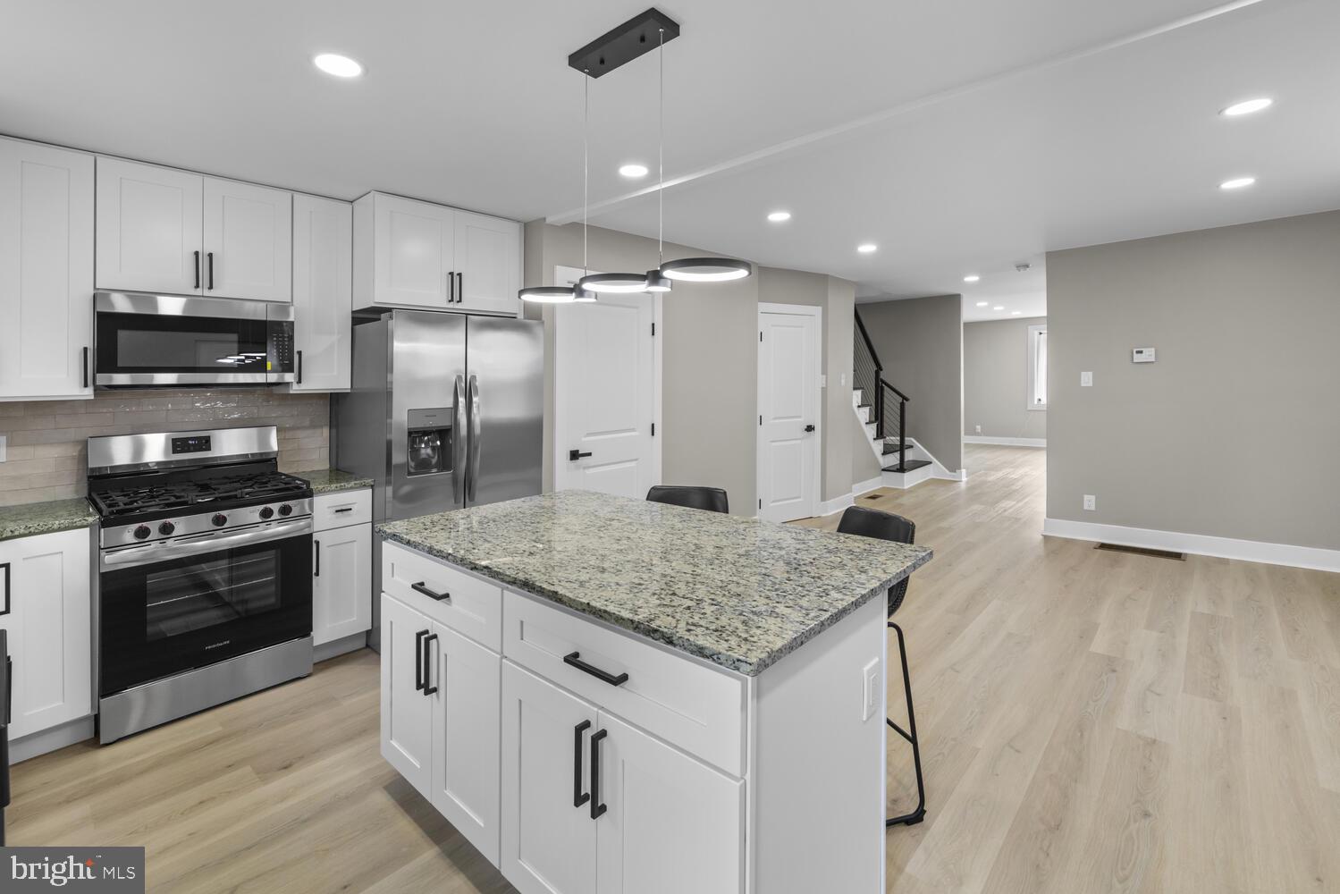1051 E VERNON ROAD