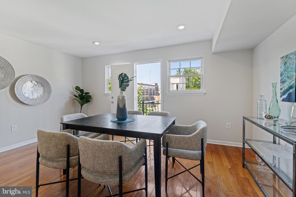 444 DUPONT STREET