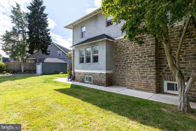 1010 W CHELTEN AVENUE