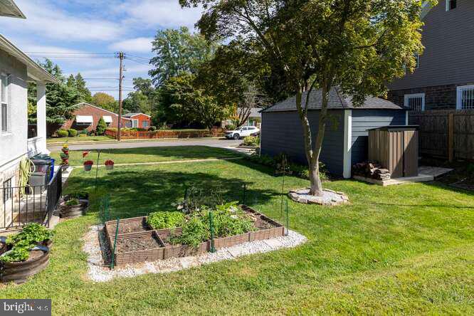 1010 W CHELTEN AVENUE