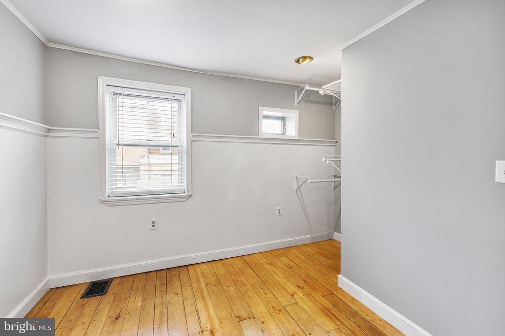 1111 DAY STREET