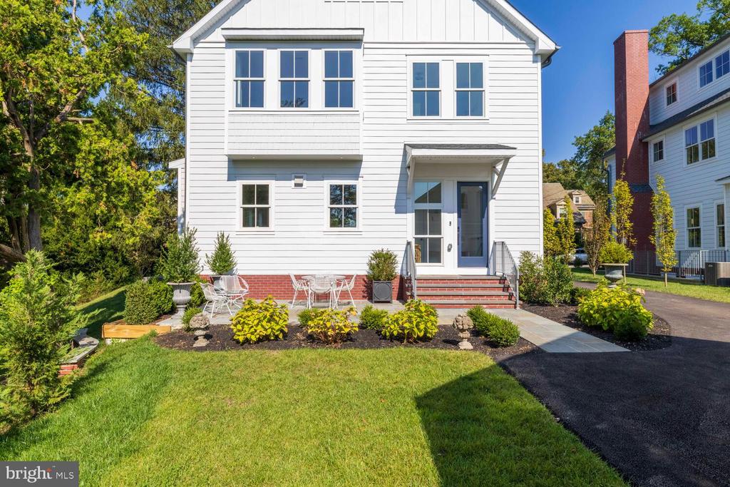 20 PELHAM ROAD