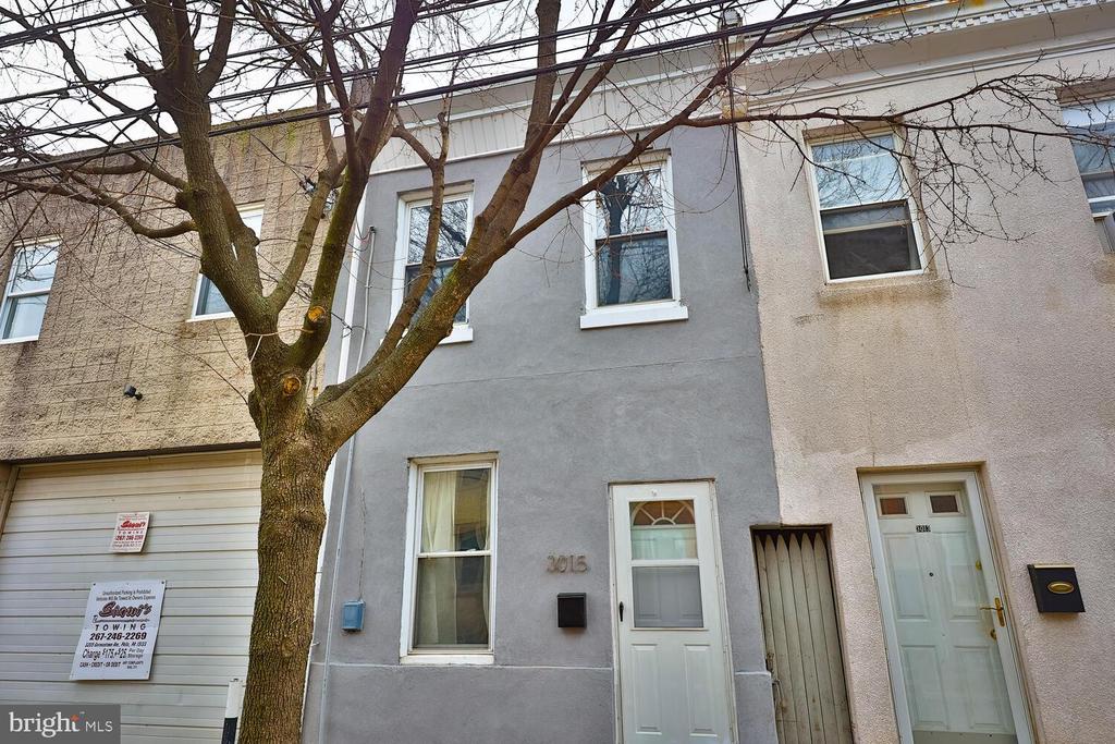 3015 SALMON STREET