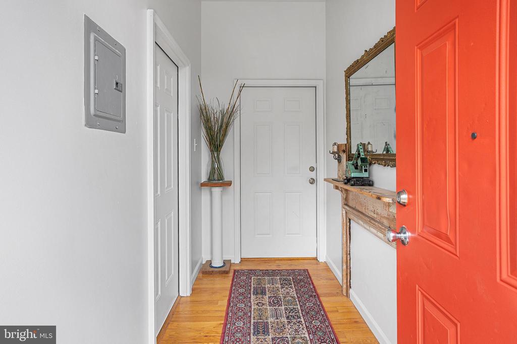 2065 E CLEARFIELD STREET 1ST FLOOR
