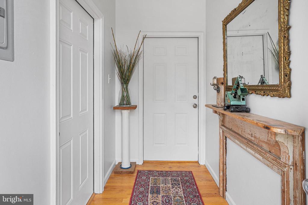 2065 E CLEARFIELD STREET 1ST FLOOR