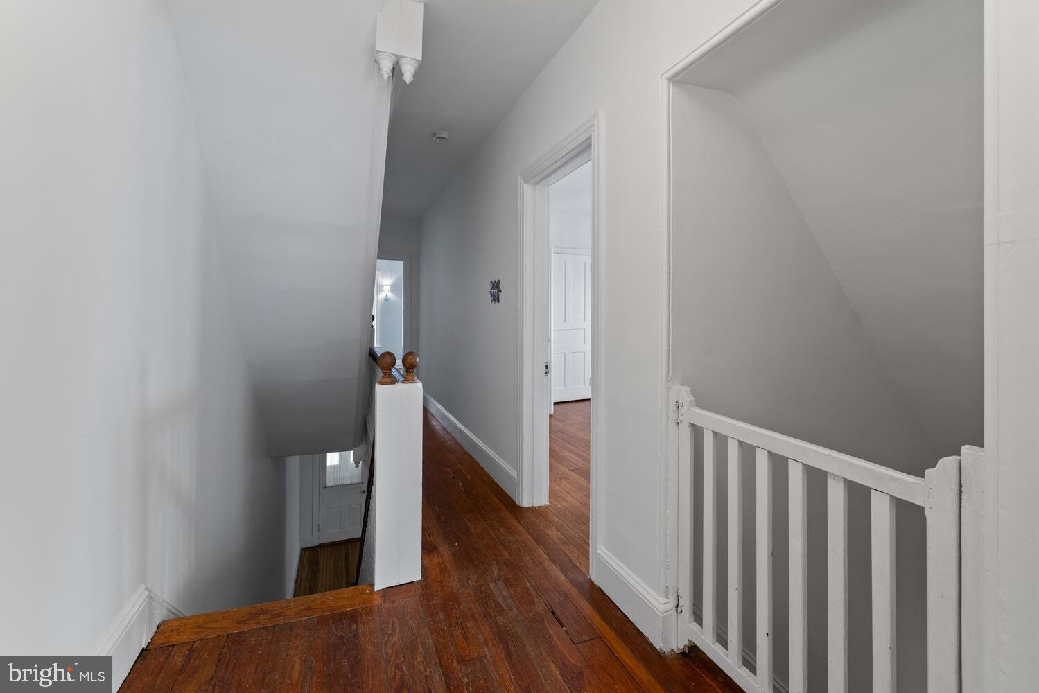 128 W MOUNT PLEASANT AVENUE