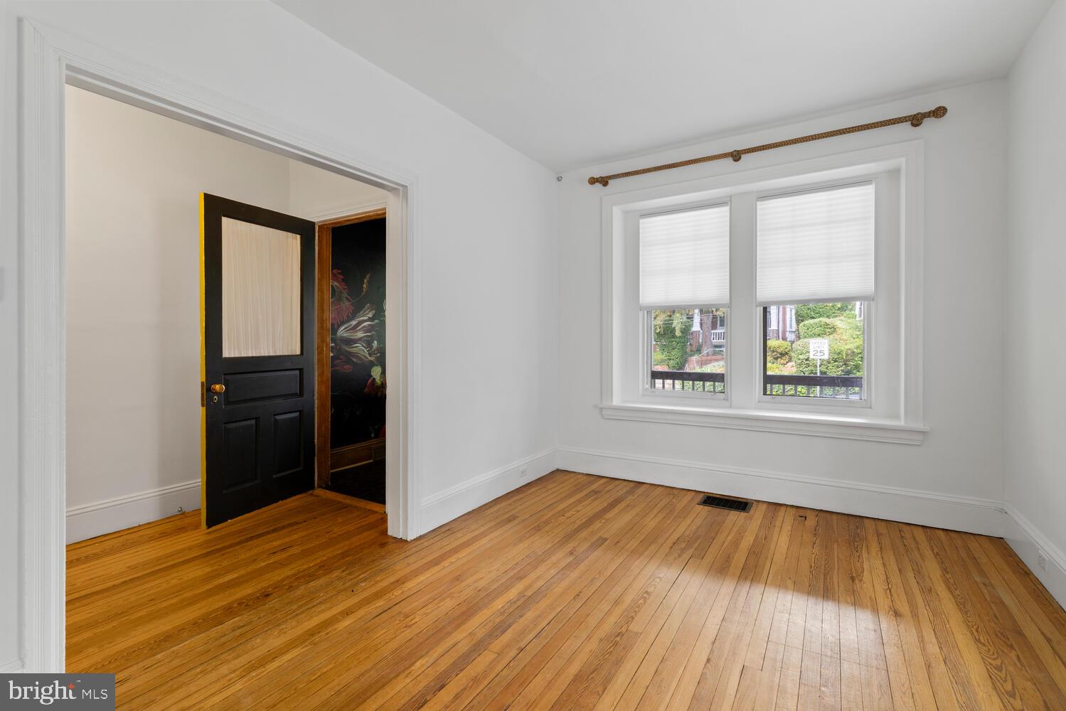 128 W MOUNT PLEASANT AVENUE